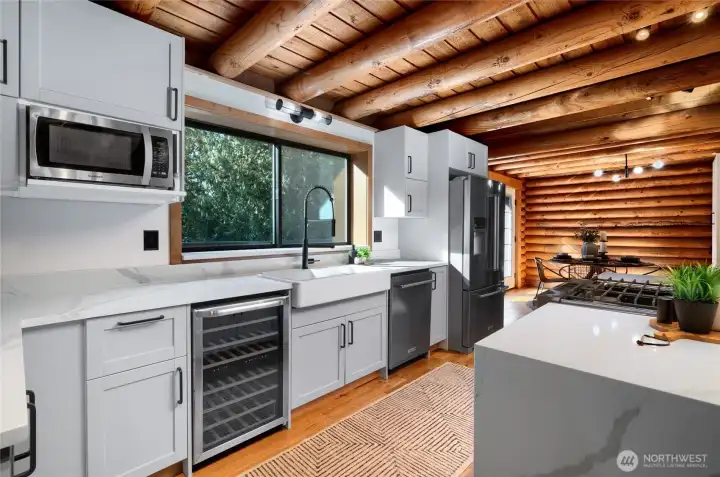 Stainless appliances throughout.