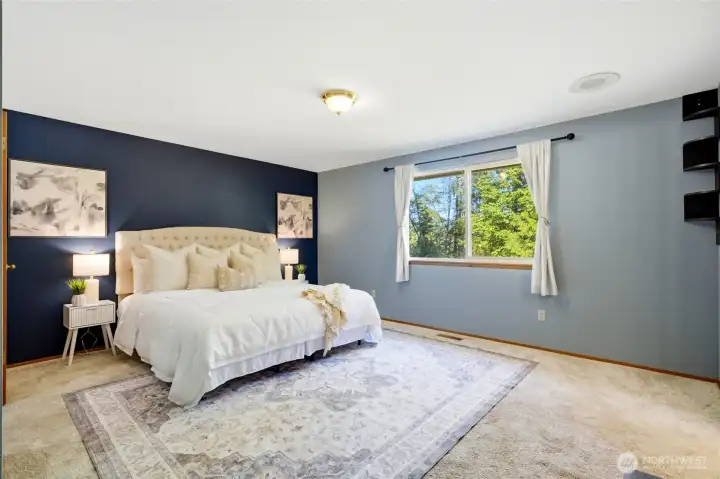 Primary Bedroom with En Suite Bathroom and Walk In Closet Primary Bedroom with En Suite Bathroom and Walk In Closet