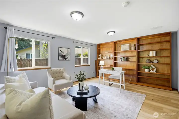 13 x 16 220sq ft office in the home perfect for a den, 2nd living room or office! 13 x 16 220sq ft office in the home perfect for a den, 2nd living room or office!