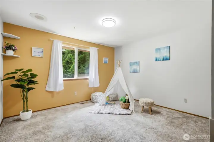 3 of 3 bedrooms 3 of 3 bedrooms