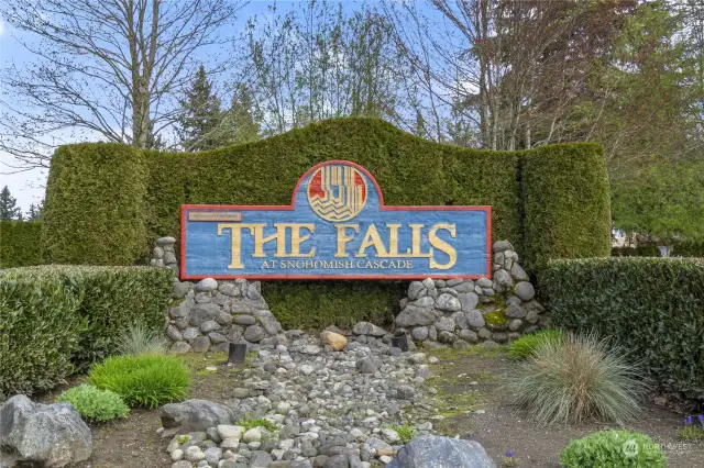 Located in The Falls neighborhood of Snohomish, close to parks, schools, shopping, and trails