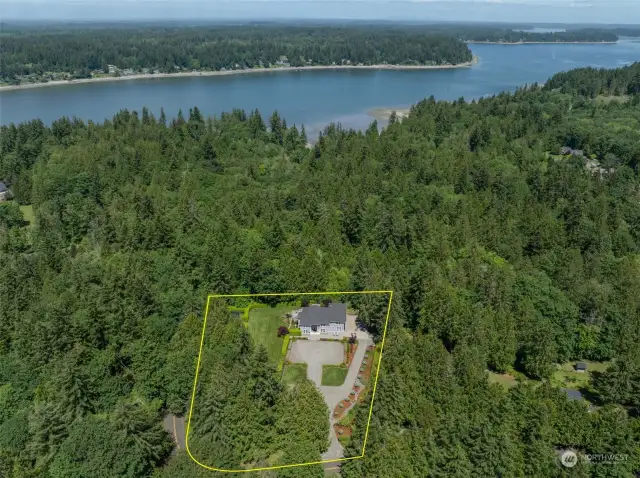 No HOA, means no monthly dues nor permission to enjoy your home as you see fit, yet this neighborhood does have community waterfront access further down the street on Eld Inlet.