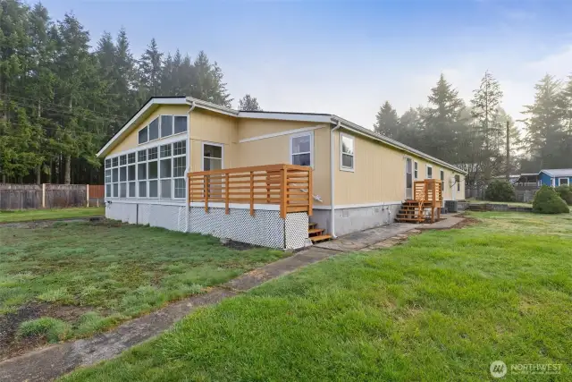 Front of home with entry