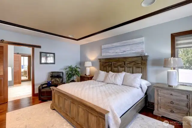 Primary ensuite on main floor has everything you need for comfortable living.