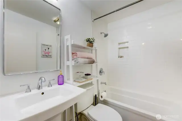 Updated full bath.
