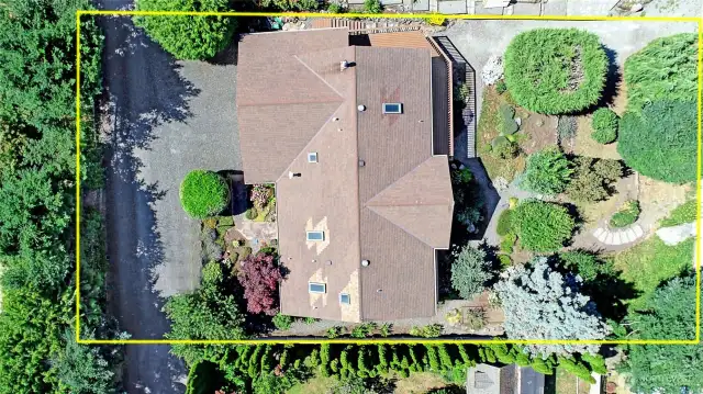 Arial view of the lot.