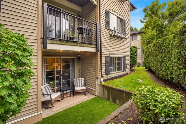 No maint walk out patio and turf, perfect for those little pets!
