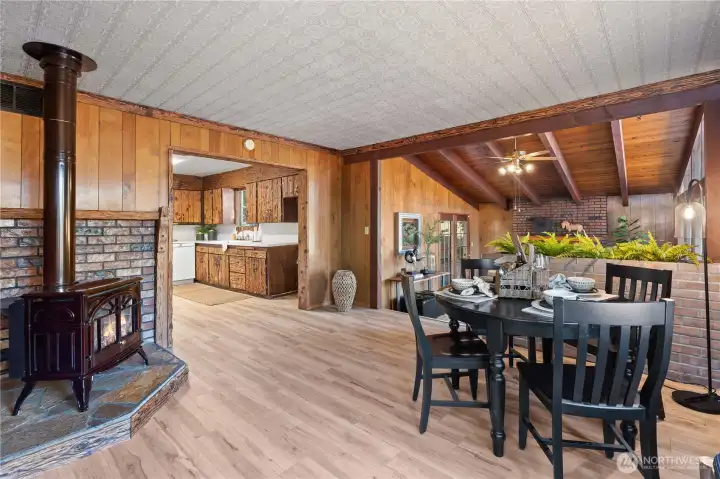 ENTRY WAY TO LIVING AND KITCHEN