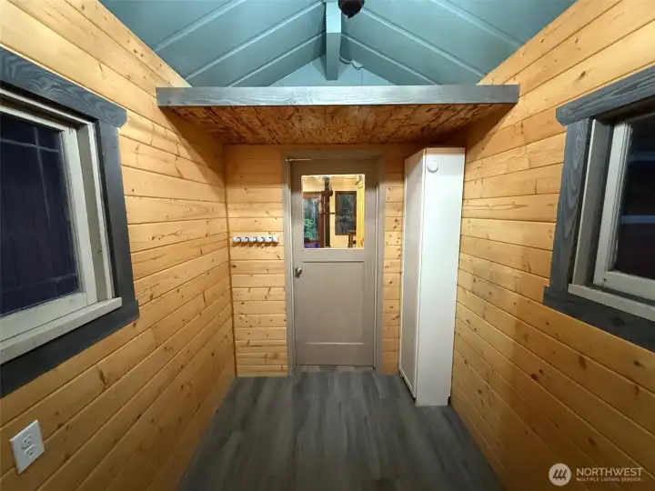 mud room