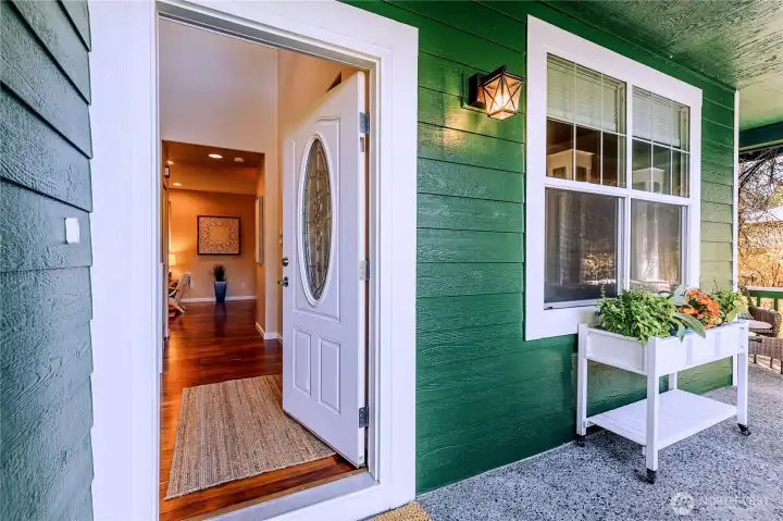 Deep porch, perfect for plants or...