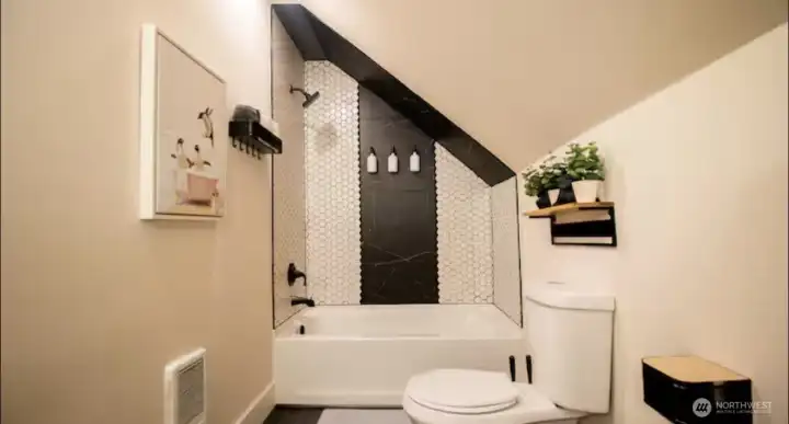 Upstairs hall bathroom