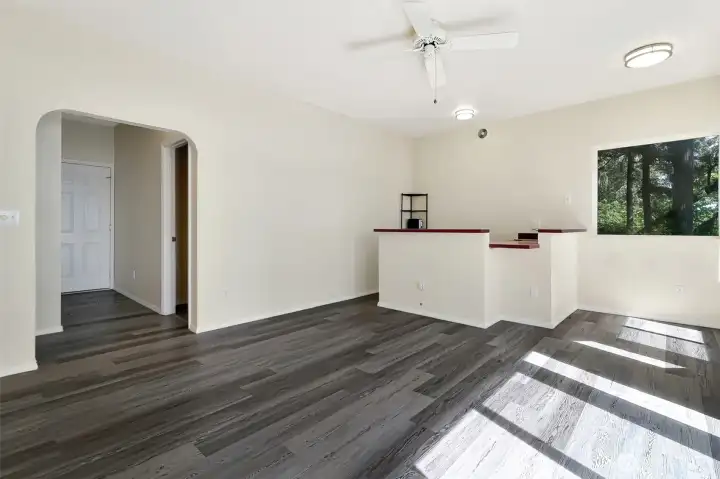 Family room downstairs with breakfast/wine bar Family room downstairs with breakfast/wine bar