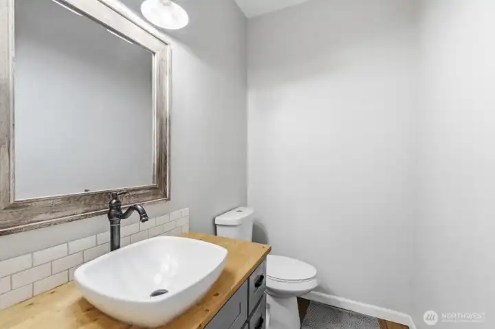 Downstairs 1/2 bath