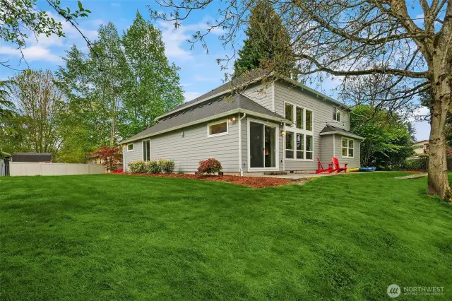 House is located to take full advantage of property and river