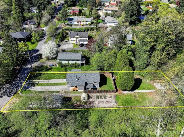 Located at the end of a street, nice privacy and greenery.