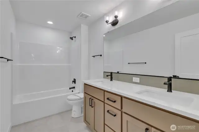 Pictures are for illustartion purposes only and are of previously built home of the same floor plan. Some features and finishes may be upgrades.