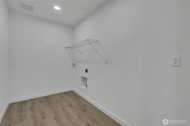 Pictures are for illustartion purposes only and are of previously built home of the same floor plan. Some features and finishes may be upgrades.