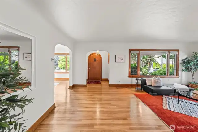 Hardwoods, arched doorways, coved ceilings, mahogany trim