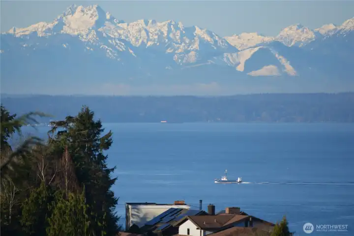 Winter view shot (zoomed in)