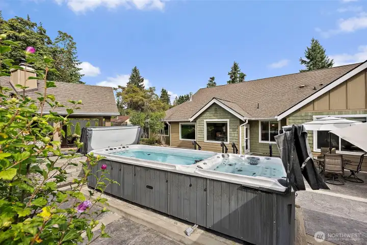 Swim spa w/Hot tub included