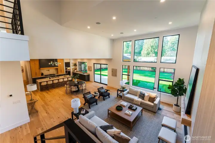 Seamless, free-flowing floor plan