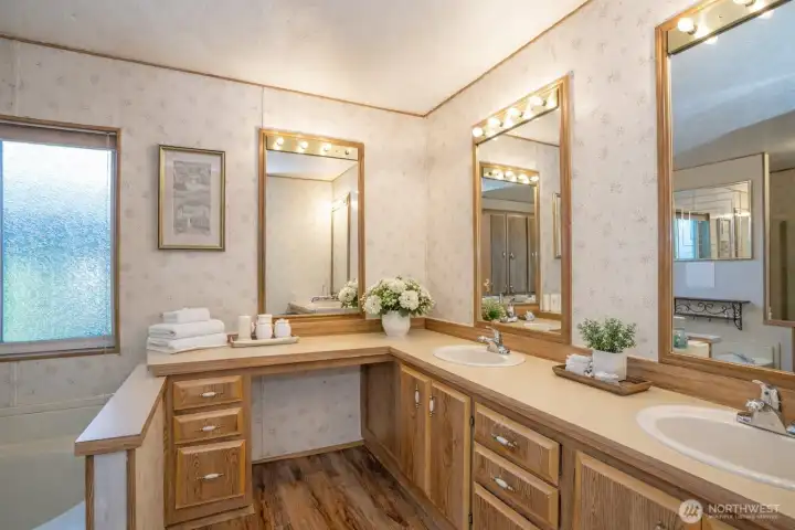 Elegant double vanity set up.