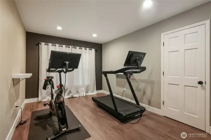 Extra finished room ...