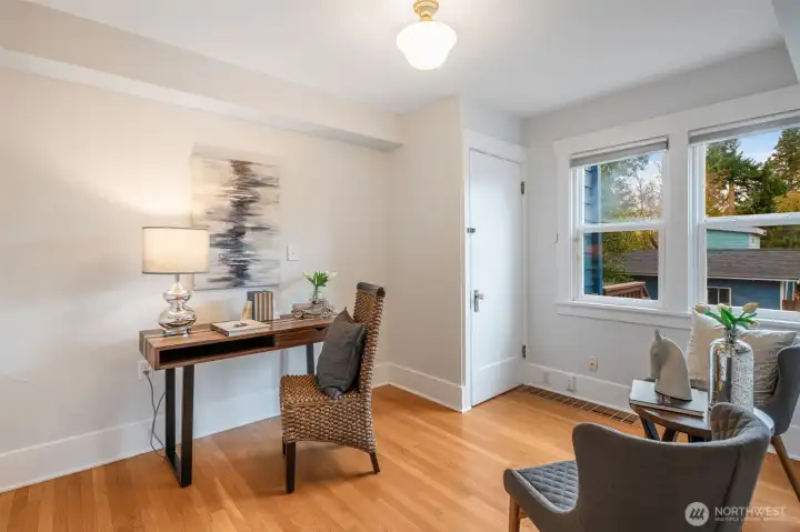 Office or bedroom on the main floor