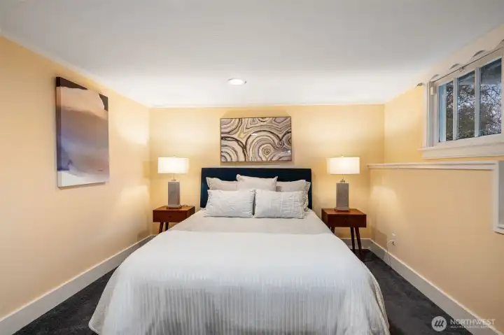 5th bedroom is in the basement.