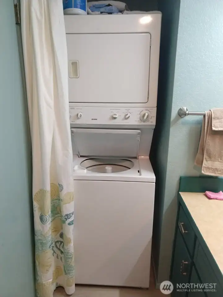 Stackable washer/dryer.