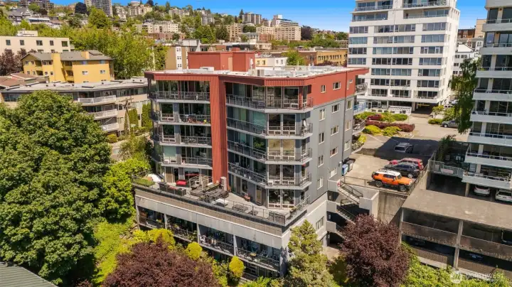 Note the large patio/terrace space Note the large patio/terrace space