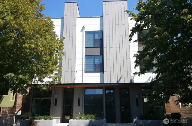 Seattle Live/Work Loft Space for Sale