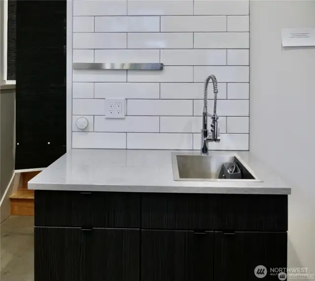 Main floor sink and/or kitchenette