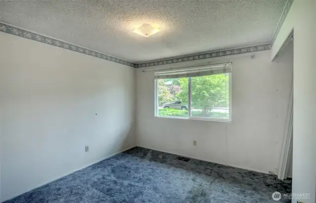 2nd bedroom facing front of house.