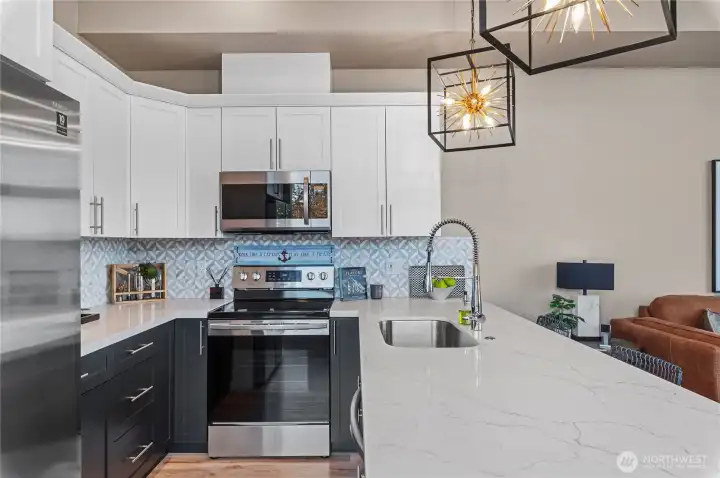 Kitchen is stunning...