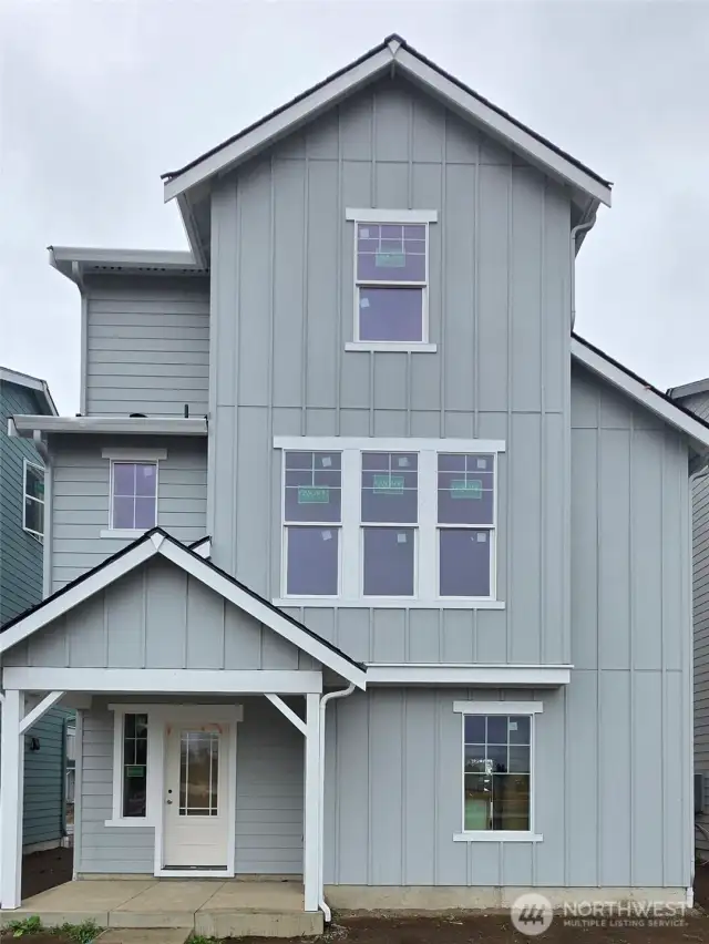 Spruce 318 - 1496 Sq. Ft. - 4bed/3bath/Loft/1 Car Garage