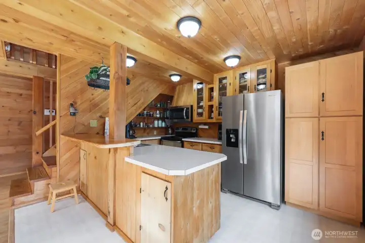Adorable kitchen with all appliances included