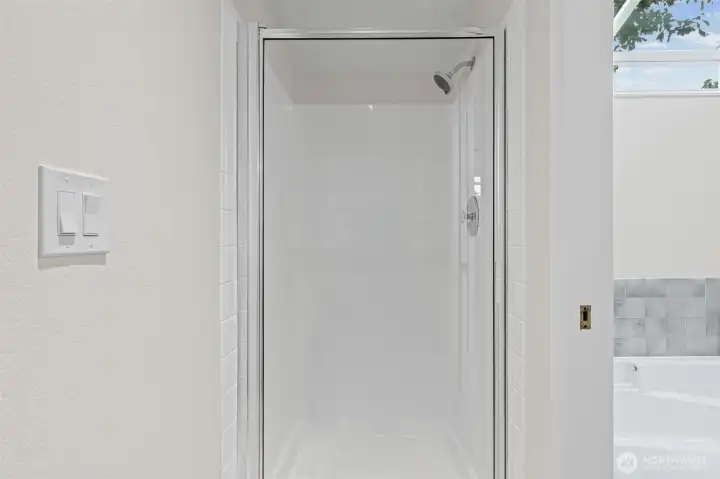 Primary shower