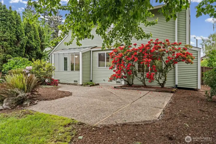 Large patio, private yard, fully fenced!