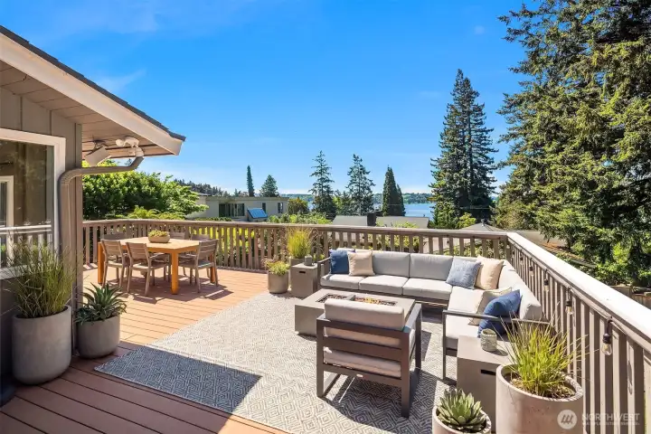 The coveted Lochleven lifestyle comes to life in this light-filled view home, ideally situated on a quiet, cherished street.