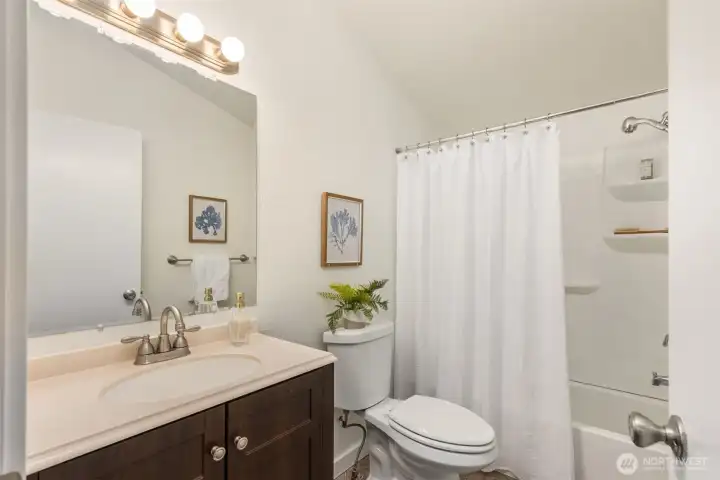 The shared full bathroom. The shared full bathroom.