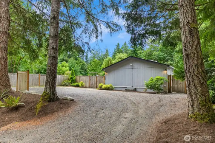 The convenient circular driveway. The convenient circular driveway.