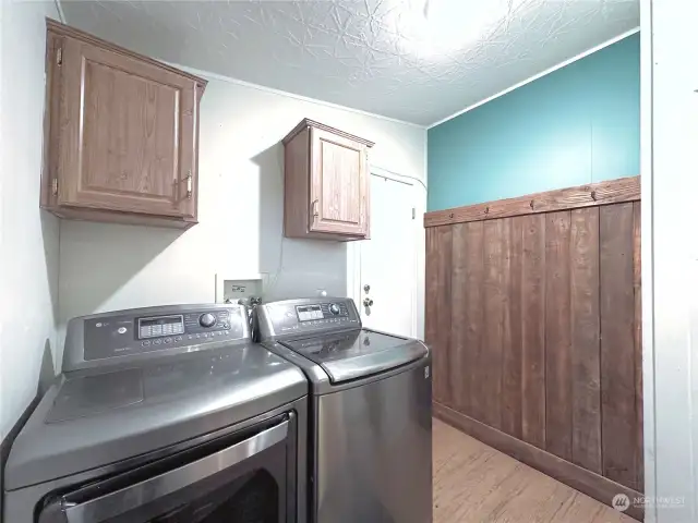 Utility room with plenty of hanging/storage space