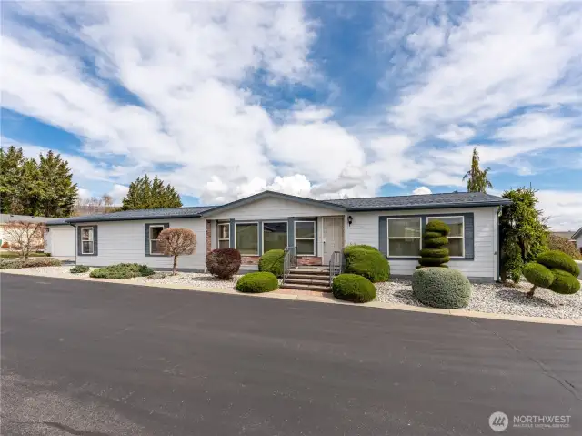 Great corner lot