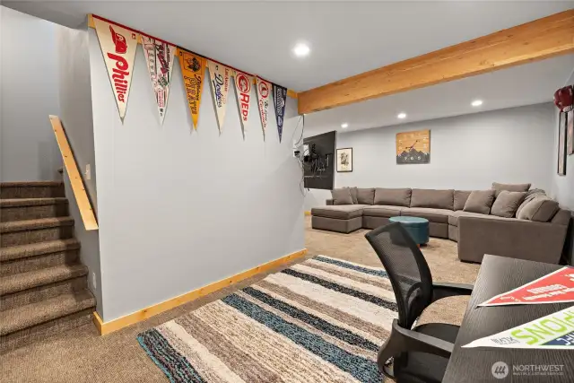 Perfect spot to create an office space on the lower level of this immaculate mountain home.