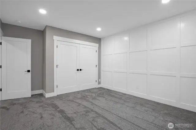 Den/bedroom