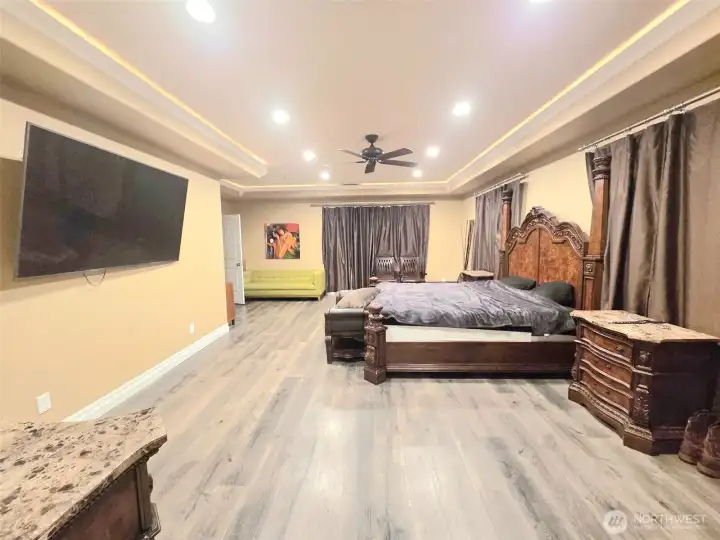 Looking back towards the master bedroom entry door