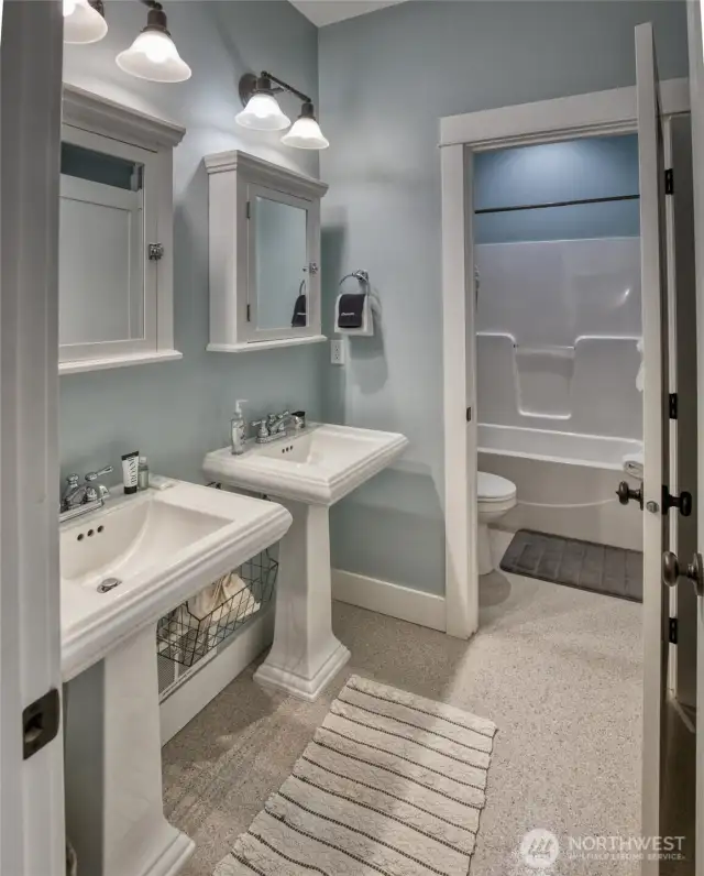 Full bath on upper level