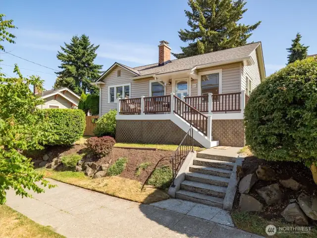 Well maintained and beautifully presented this Green Lake home awaits your visit.