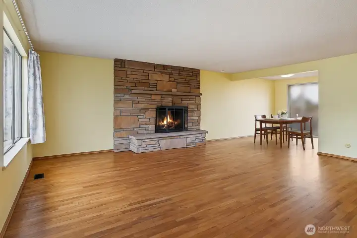 Living and dining rooms - virtual staging